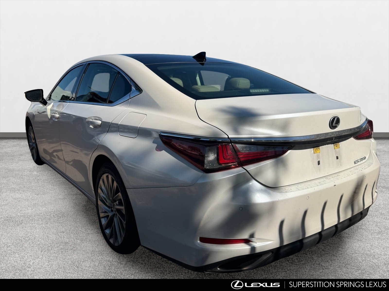 Used 2019 Lexus ES 350 w/ Accessory Package 2 FWD image 4