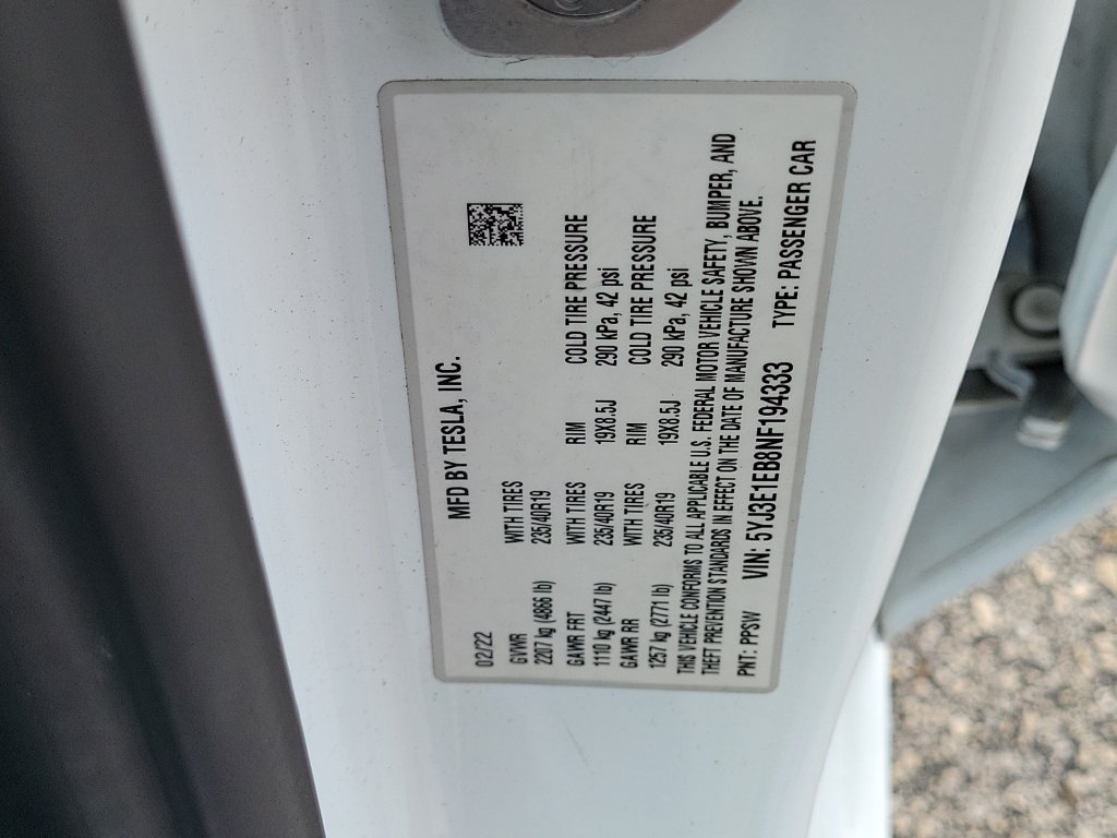 Used 2022 Tesla Model 3 Long Range AWD/4WD image 28