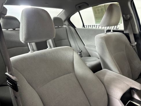 Used 2013 Honda Accord LX image 24