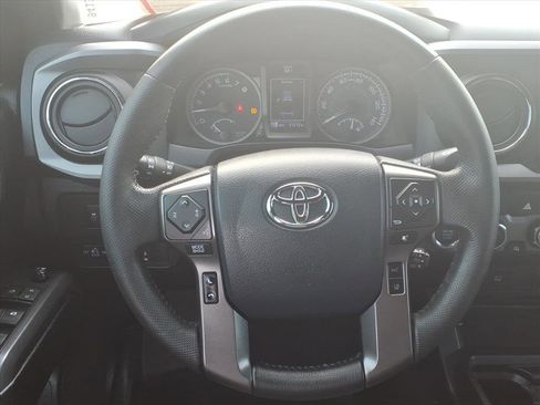 Certified 2020 Toyota Tacoma TRD Off-Road image 16