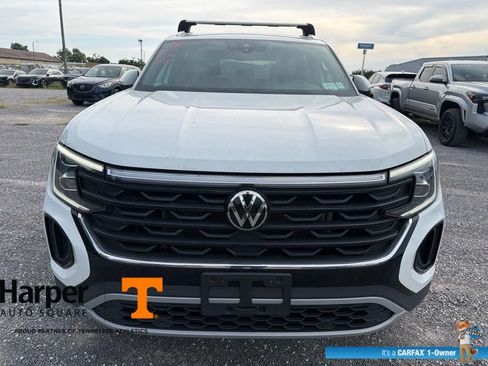 Used 2024 Volkswagen Atlas Cross Sport SE w/ Panoramic Sunroof Package AWD/4WD image 8