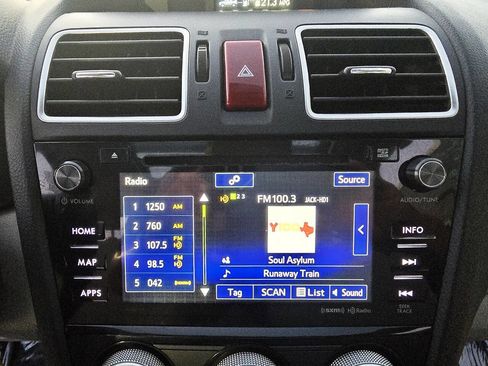 Used 2016 Subaru Forester 2.5i Limited image 36