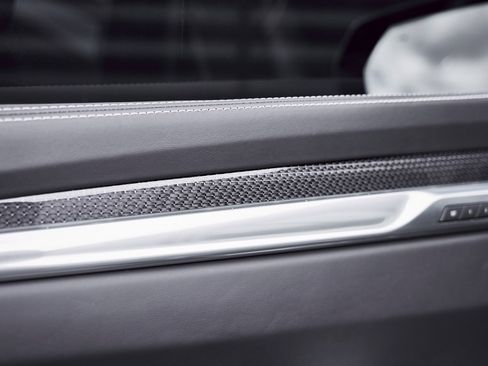 Used 2025 Cadillac Escalade V w/ LPO, ONYX Package image 41