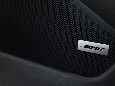 Used 2025 Porsche 911 Carrera w/ Sport Chrono Package image 19