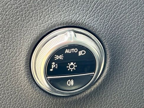 Certified 2026 Mercedes-Benz GLC 300 4MATIC image 31