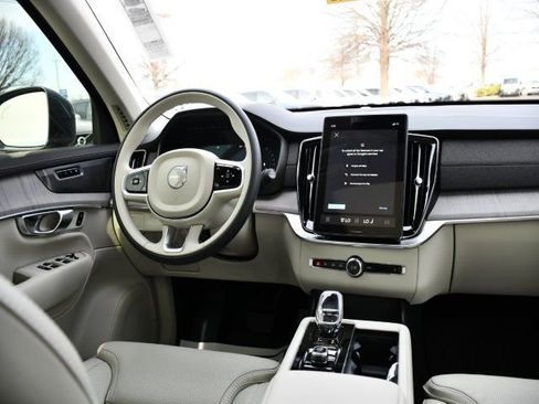 New 2026 Volvo XC90 B6 Ultra w/ Protection Package AWD/4WD image 19