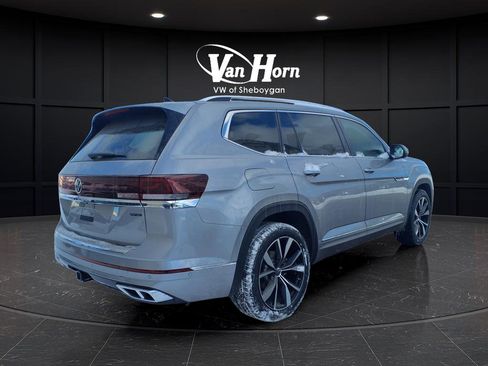 New 2026 Volkswagen Atlas SEL Premium R-Line image 2