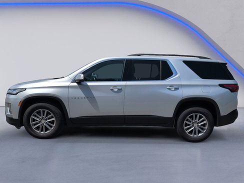 Used 2022 Chevrolet Traverse LT image 5