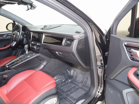 Used 2021 Porsche Macan S image 55