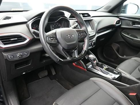 Used 2022 Chevrolet TrailBlazer RS FWD image 27