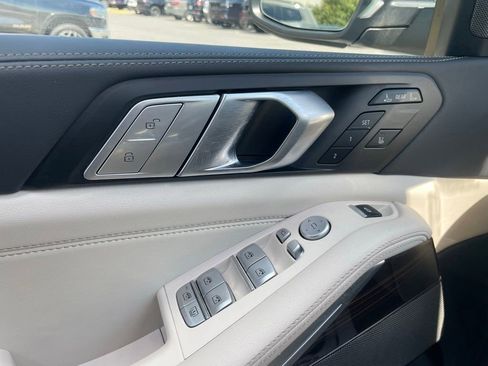 Used 2026 BMW X7 xDrive40i AWD/4WD image 34