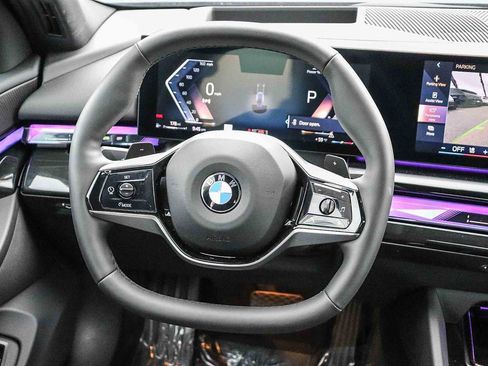 Used 2024 BMW 540i xDrive 540i xDrive w/ Premium Package image 16