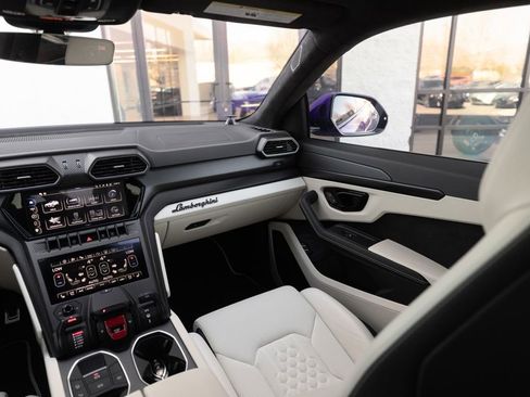 Used 2024 Lamborghini Urus S image 28