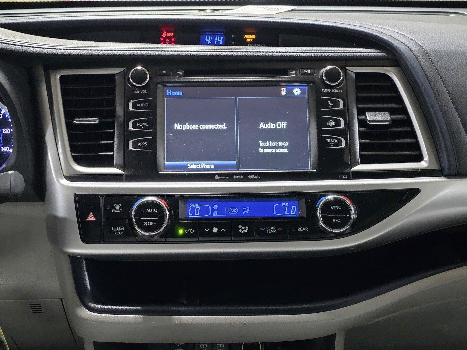 Used 2017 Toyota Highlander Plus FWD image 26