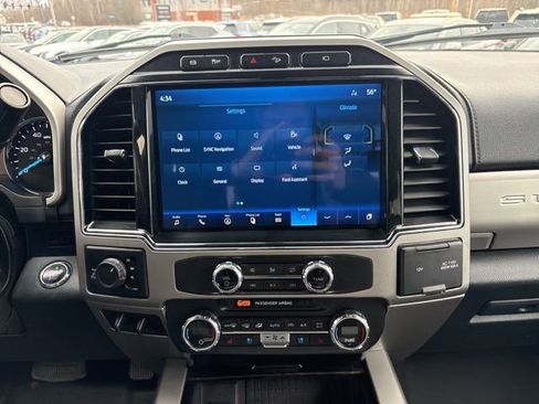 Used 2022 Ford F250 Lariat w/ Lariat Ultimate Package AWD/4WD image 21