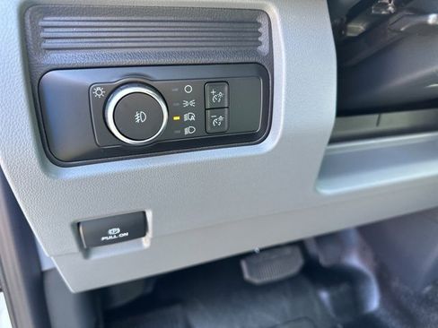 New 2025 Ford F450 XL w/ XL Chrome Package image 17