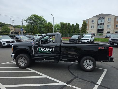 Used 2025 Ford F350 XL w/ FX4 Off-Road Package AWD/4WD image 4