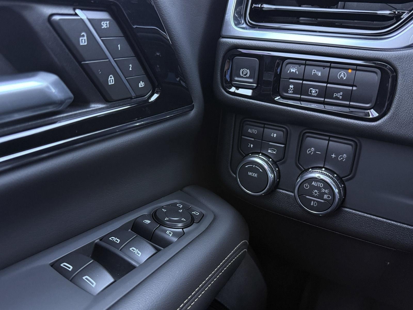 Used 2026 GMC Yukon Elevation AWD/4WD image 22