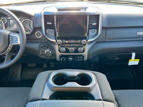 New 2026 RAM 1500 Big Horn AWD/4WD image 13