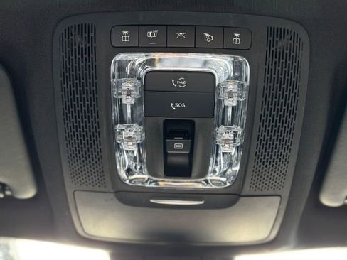 Used 2020 Mercedes-Benz GLB 250 4MATIC image 62