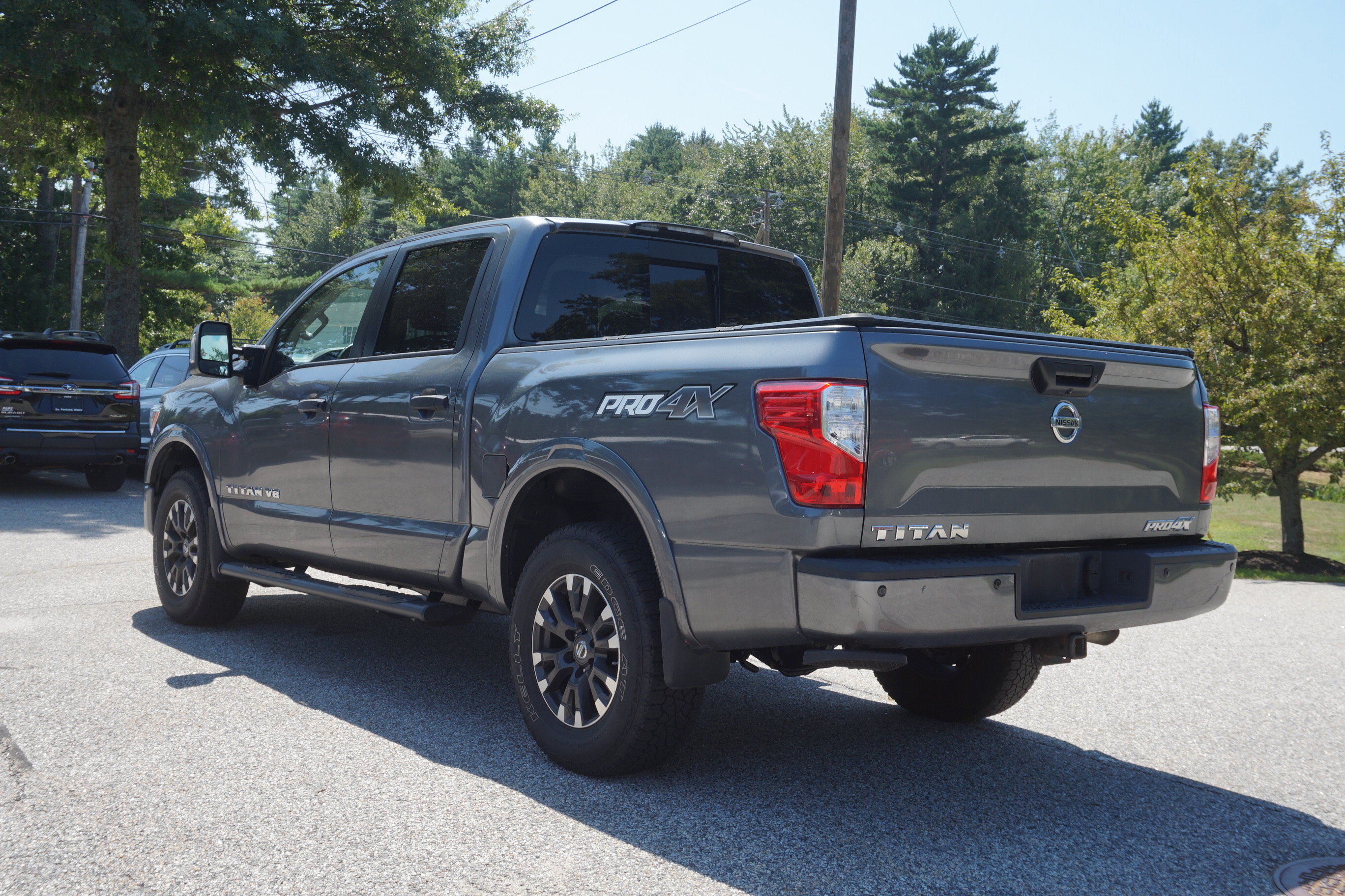 Used 2019 Nissan Titan PRO-4X w/ Pro-4x Utility Package AWD/4WD image 7