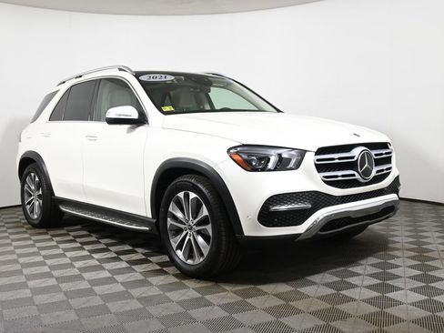 Certified 2021 Mercedes-Benz GLE 450 4MATIC image 9