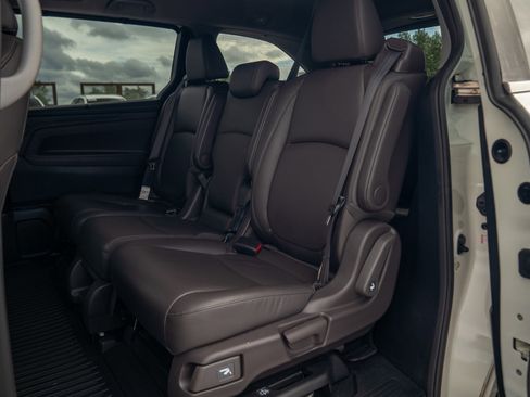 Used 2019 Honda Odyssey EX-L image 18