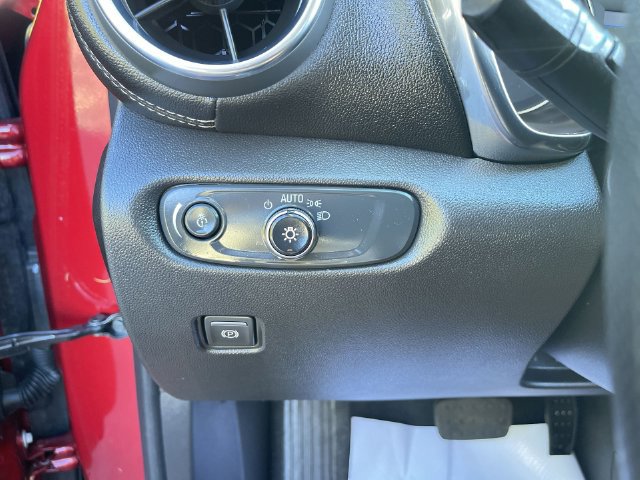 Used 2024 Chevrolet Blazer LT w/ Convenience Package FWD image 17