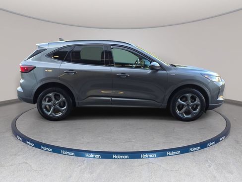 Certified 2023 Ford Escape ST-Line Select w/ Tech Pack #1 AWD/4WD image 4
