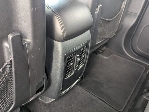 Used 2020 Jeep Grand Cherokee Laredo RWD image 25