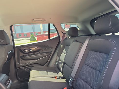 Used 2024 GMC Terrain SLE w/ Driver Convenience Package AWD/4WD image 14