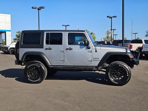 Used 2016 Jeep Wrangler Unlimited Sport w/ Quick Order Package 24S AWD/4WD image 4