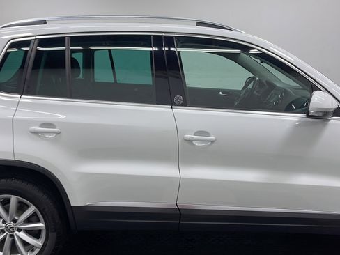 Used 2017 Volkswagen Tiguan Wolfsburg Edition AWD/4WD image 21