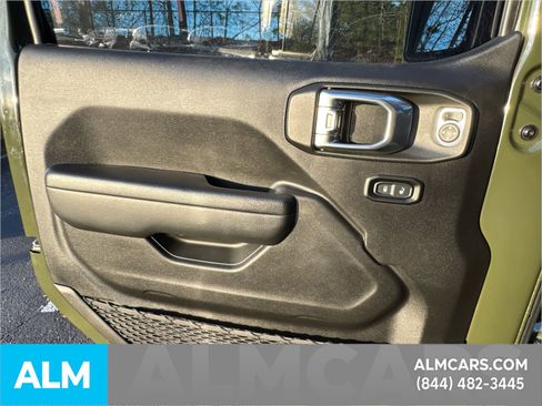 Used 2023 Jeep Gladiator Mojave w/ Cold Weather Group image 12