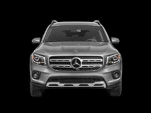Used 2023 Mercedes-Benz GLB 250 4MATIC image 33