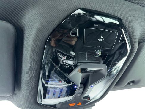 Used 2024 BMW 530i image 35