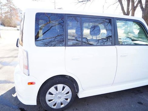 Used 2006 Scion xB image 10