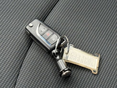 Used 2025 Toyota RAV4 LE image 22