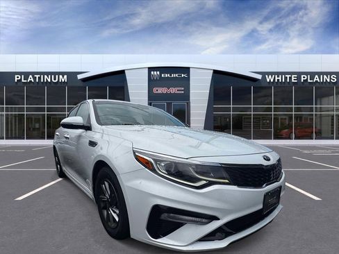 Used 2020 Kia Optima LX FWD image 1