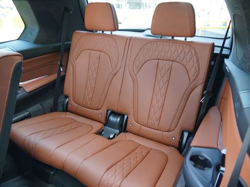 New 2026 BMW X7 M60i image 20