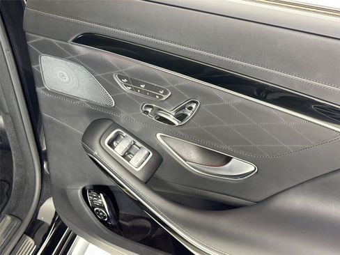 Used 2015 Mercedes-Benz S 65 AMG Sedan image 31