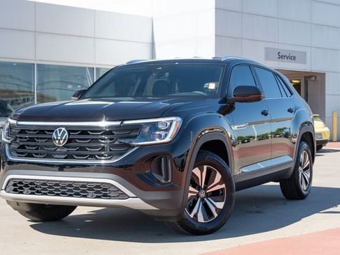 New 2026 Volkswagen Atlas Cross Sport SE AWD/4WD image 2