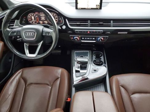 Used 2019 Audi Q7 3.0T Prestige w/ Prestige Package image 30