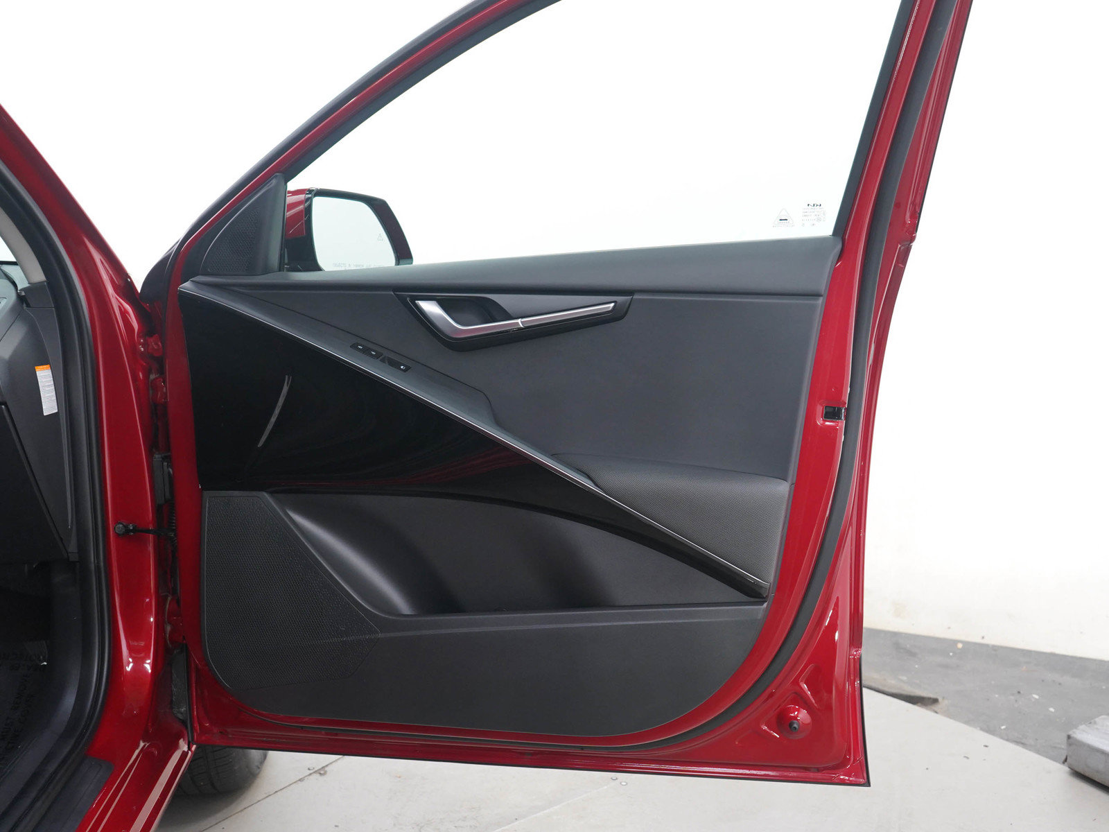 Used 2023 Kia Niro Wind w/ Wind Preserve Package FWD image 9