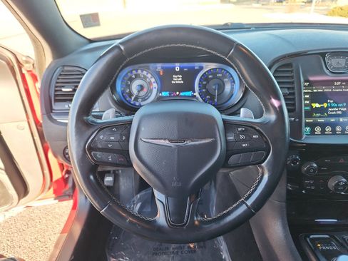 Used 2017 Chrysler 300 S image 10
