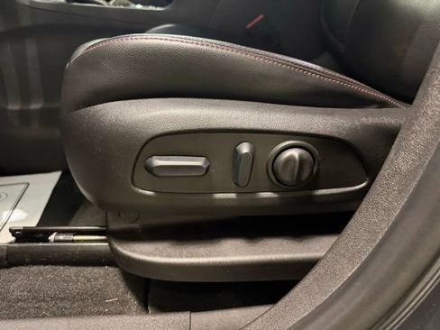 Certified 2022 Chevrolet Equinox RS w/ RS Leather Package image 12