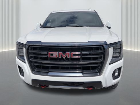 Used 2021 GMC Yukon AT4 w/ AT4 Premium Package image 8