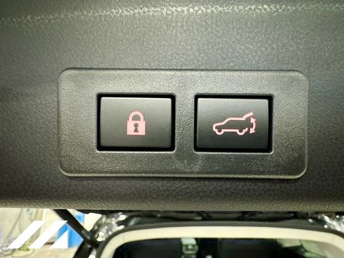 Used 2026 Subaru Ascent Limited AWD/4WD image 29