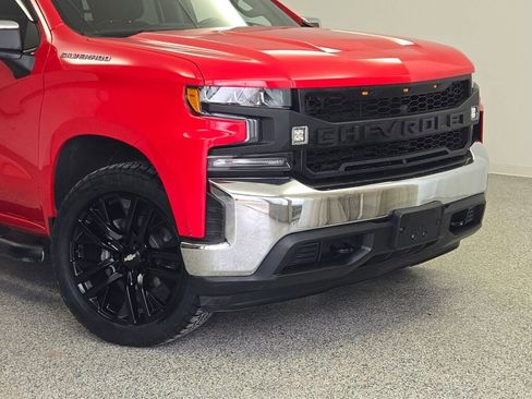 Used 2019 Chevrolet Silverado 1500 LT w/ All-Star Edition image 2