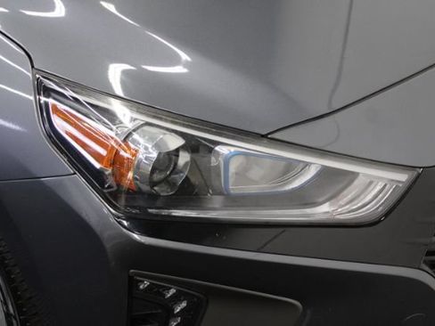Used 2018 Hyundai Ioniq Plug-In Hybrid FWD image 28